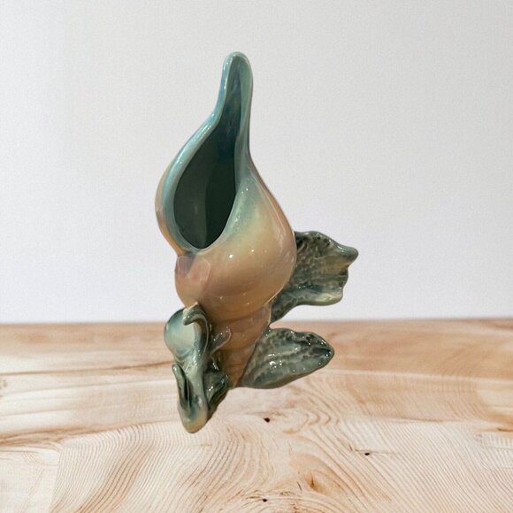 Mid Century Hull Pottery Ebb Tide Conch Bud Vase Peach Green 7" MCM Vintage "B" - Picture 7 of 13